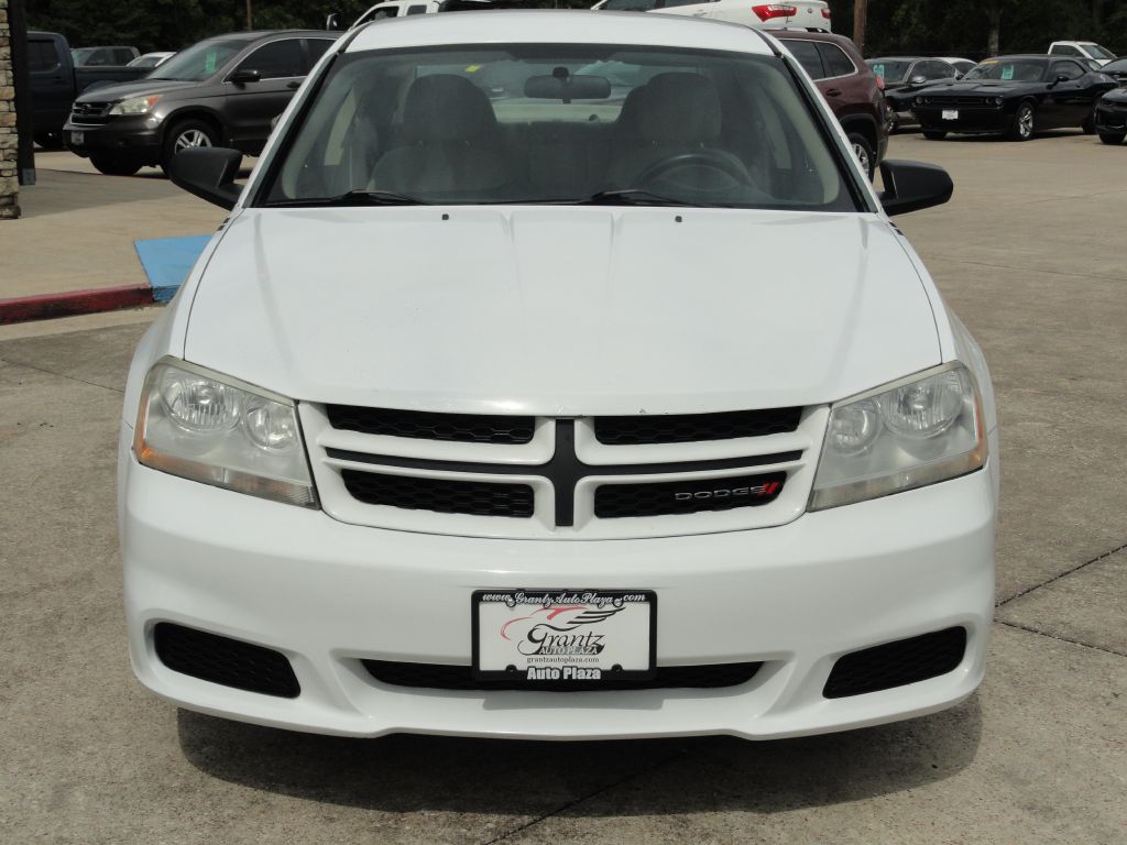 Photo 2 of this DODGE AVENGER