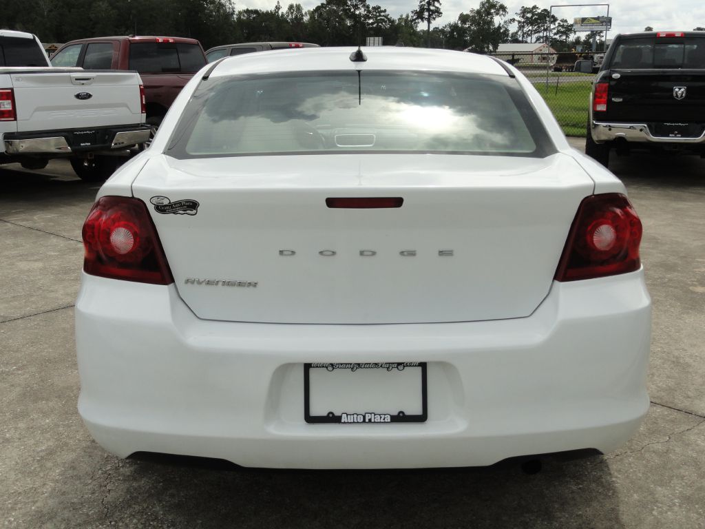 Photo 4 of this DODGE AVENGER