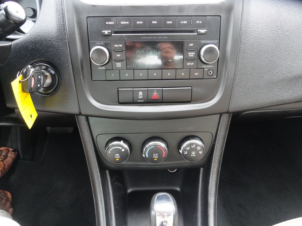 Photo 13 of this DODGE AVENGER