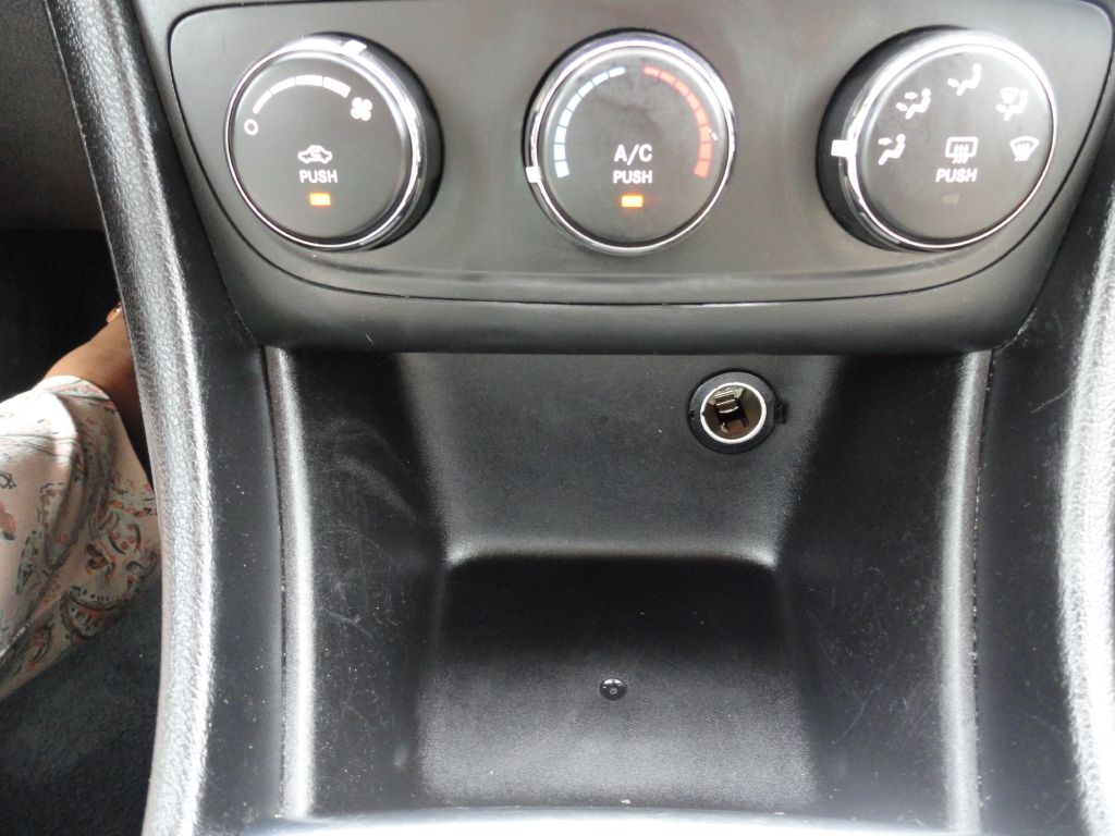 Photo 14 of this DODGE AVENGER