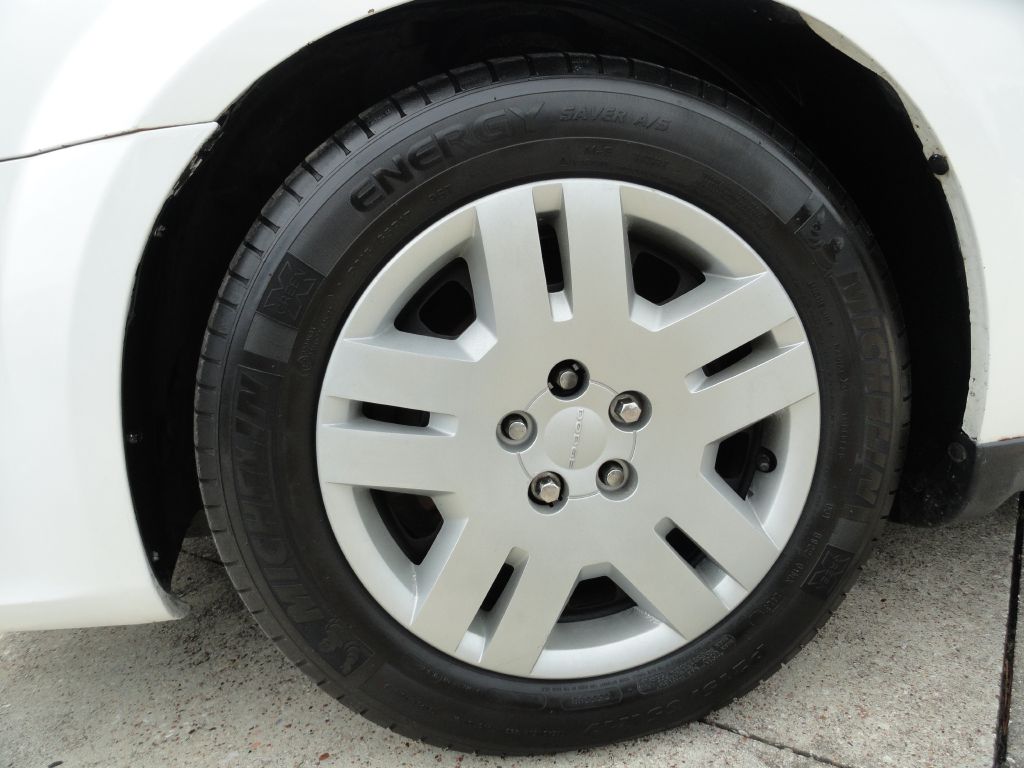 Photo 17 of this DODGE AVENGER