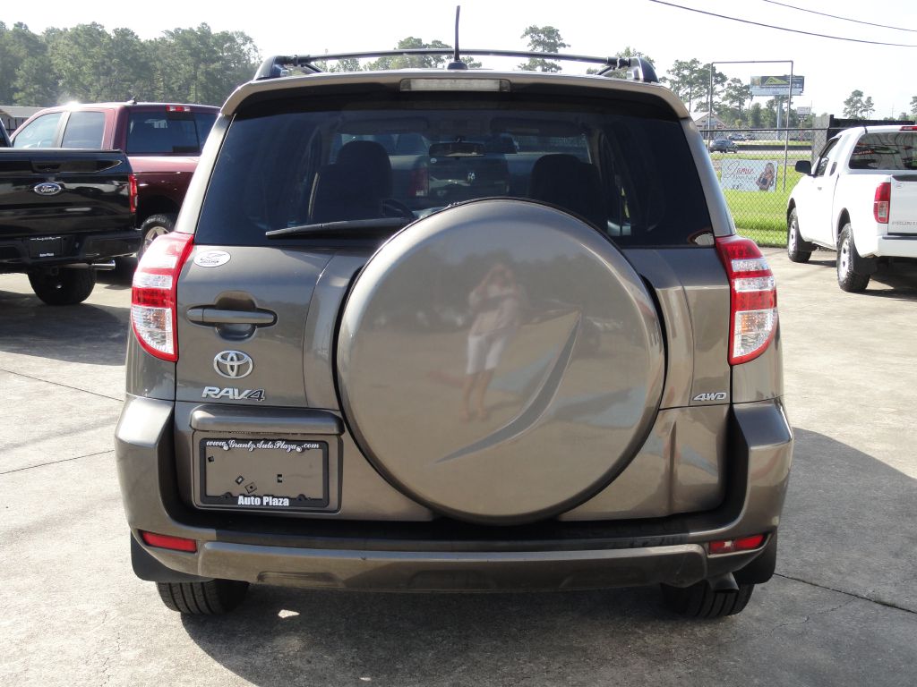 Photo 4 of this TOYOTA RAV4