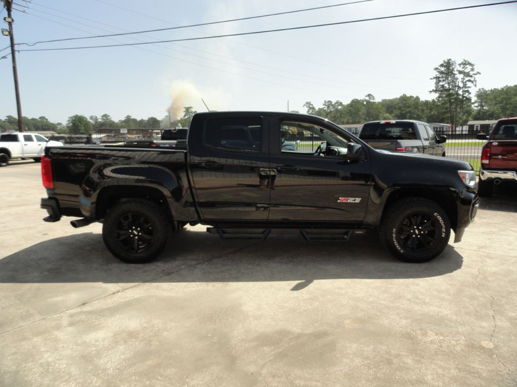 Photo 5 of this CHEVROLET COLORADO