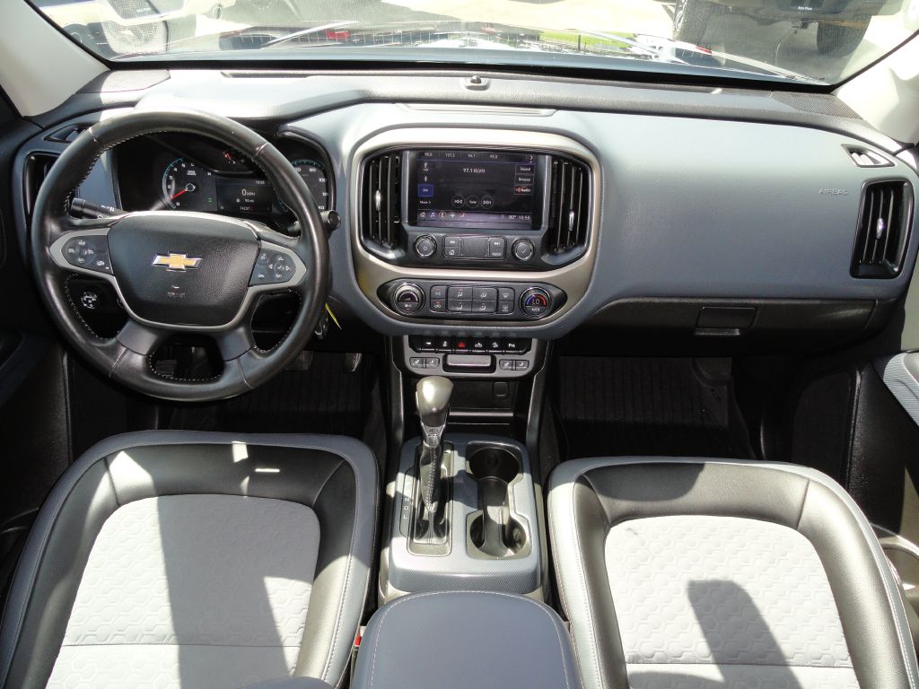 Photo 6 of this CHEVROLET COLORADO