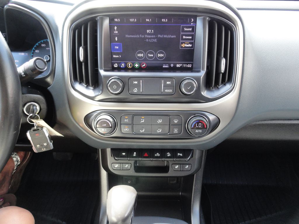 Photo 12 of this CHEVROLET COLORADO