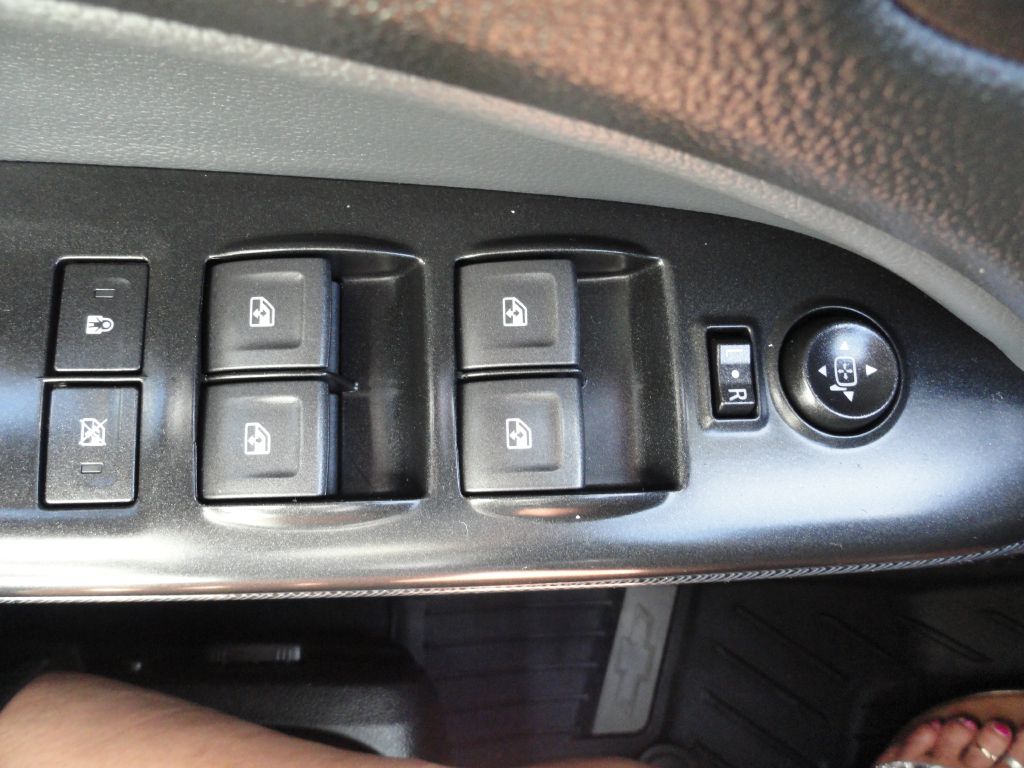 Photo 24 of this CHEVROLET COLORADO