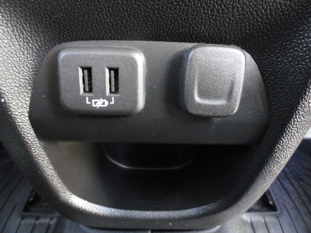 Photo 26 of this CHEVROLET COLORADO