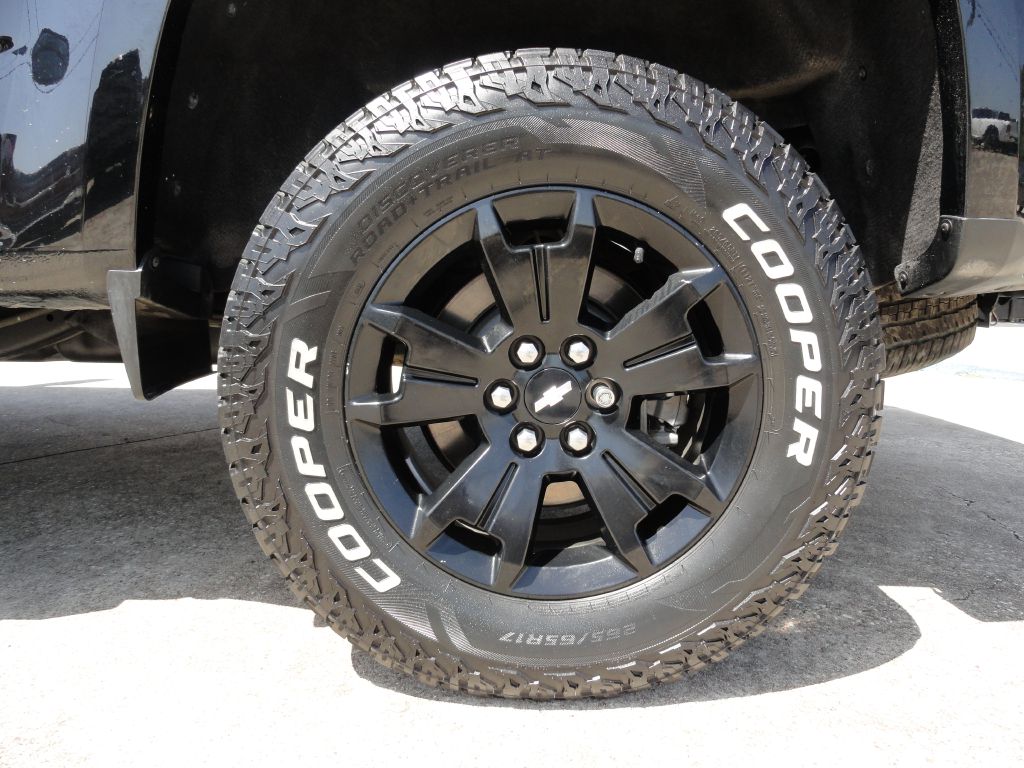 Photo 31 of this CHEVROLET COLORADO
