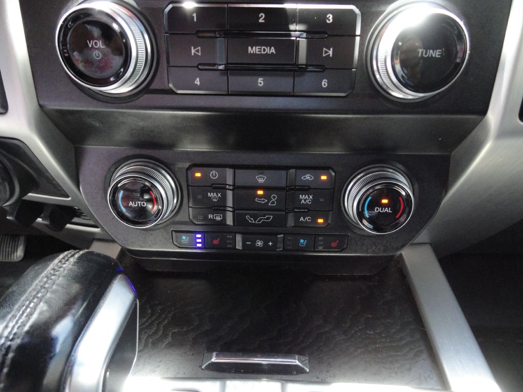 Photo 28 of this FORD F150