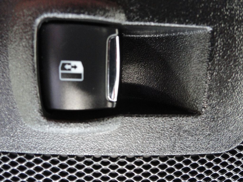 Photo 33 of this FORD F150
