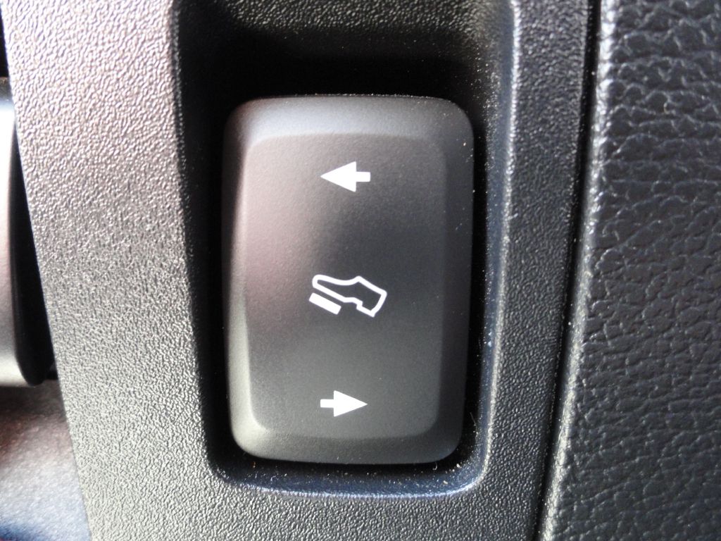 Photo 35 of this FORD F150