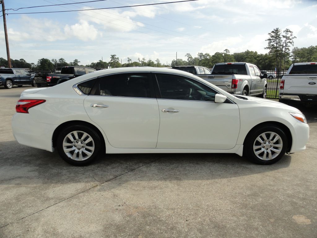 Photo 5 of this NISSAN ALTIMA
