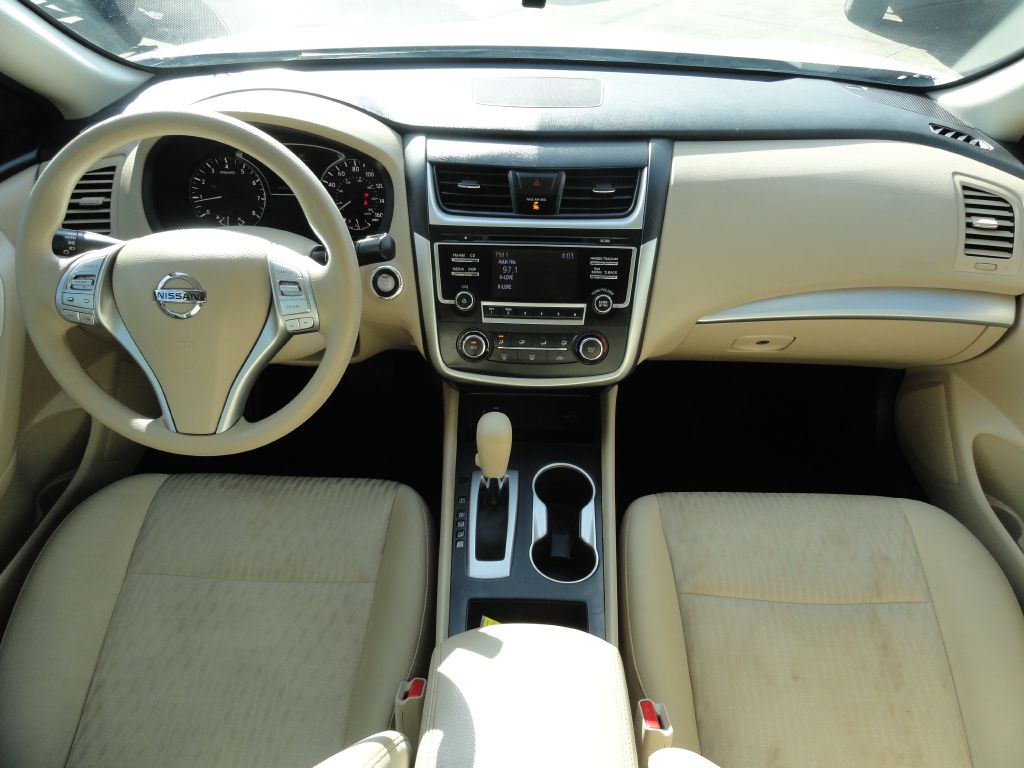 Photo 6 of this NISSAN ALTIMA