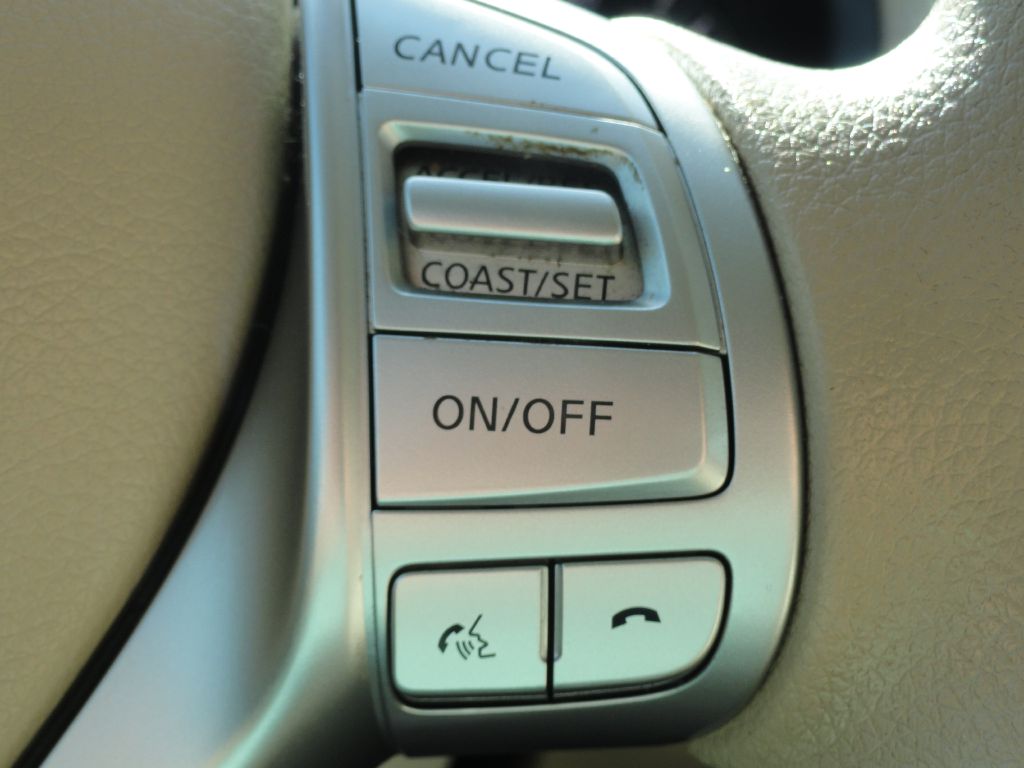 Photo 18 of this NISSAN ALTIMA