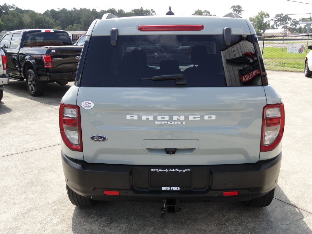 Photo 4 of this FORD BRONCO SPORT