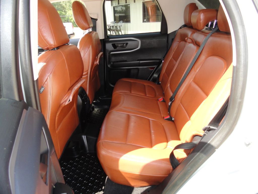 Photo 10 of this FORD BRONCO SPORT