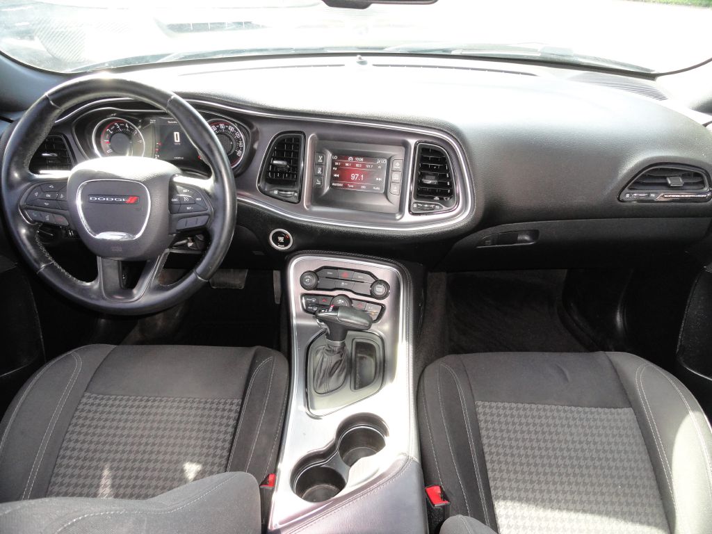 Photo 6 of this DODGE CHALLENGER