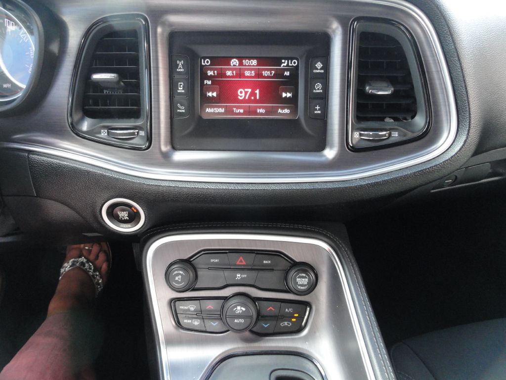 Photo 9 of this DODGE CHALLENGER