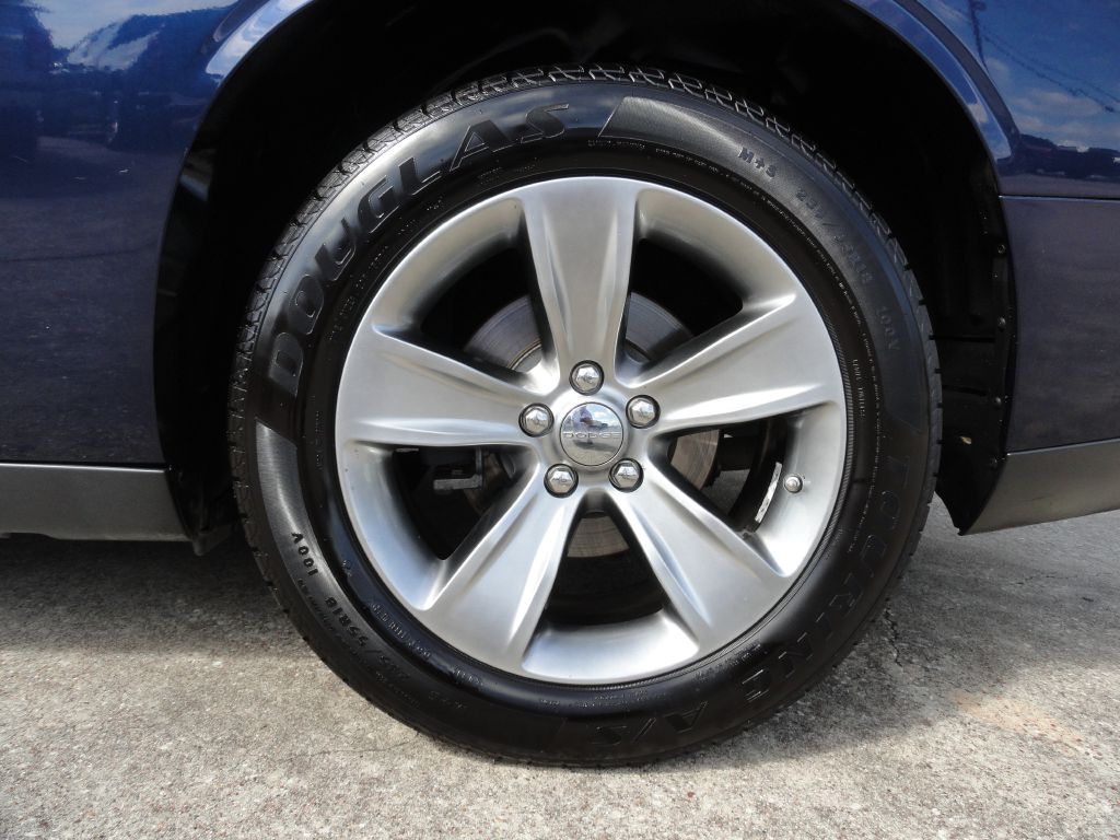 Photo 19 of this DODGE CHALLENGER