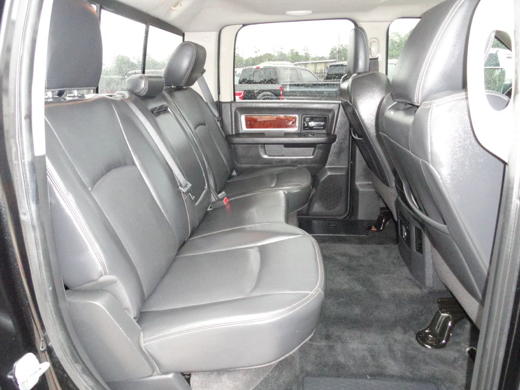 Photo 9 of this DODGE RAM 1500