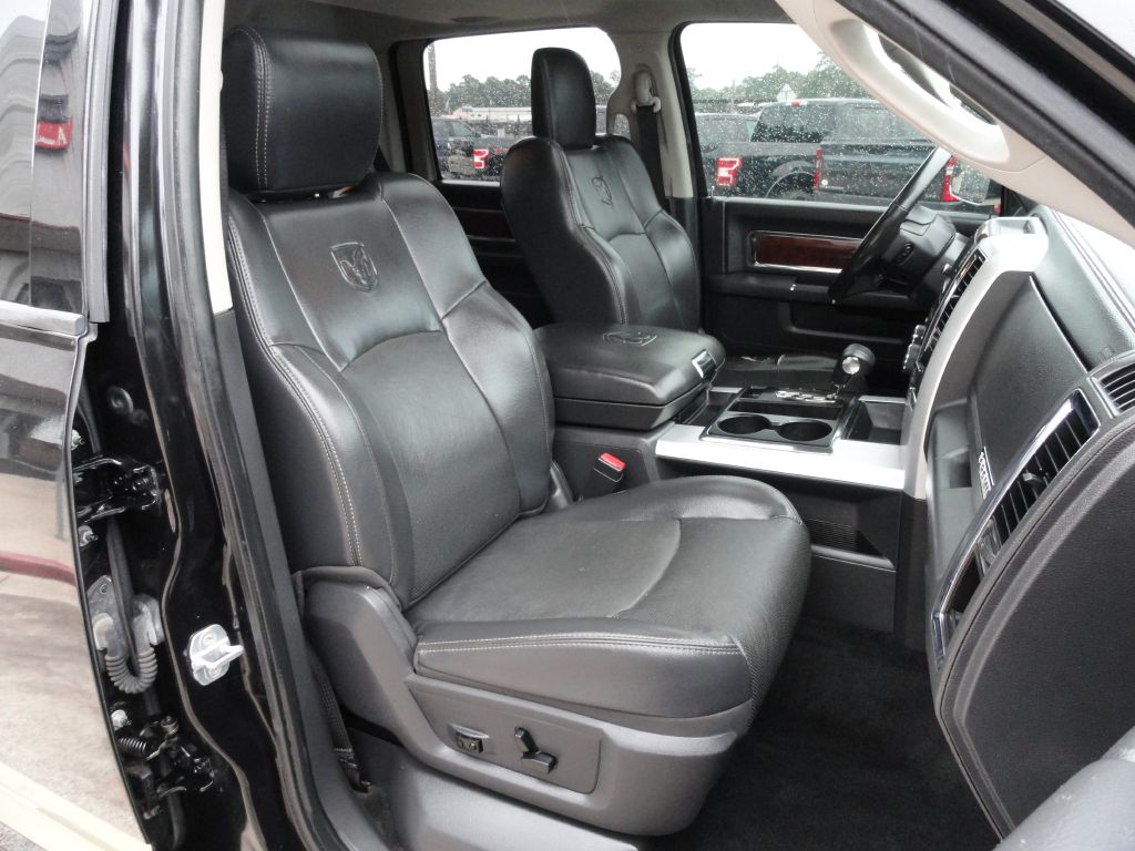 Photo 10 of this DODGE RAM 1500
