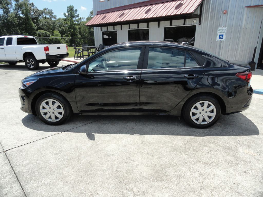 Photo 3 of this KIA RIO