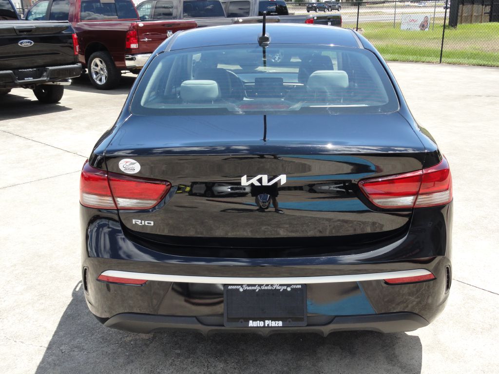 Photo 4 of this KIA RIO
