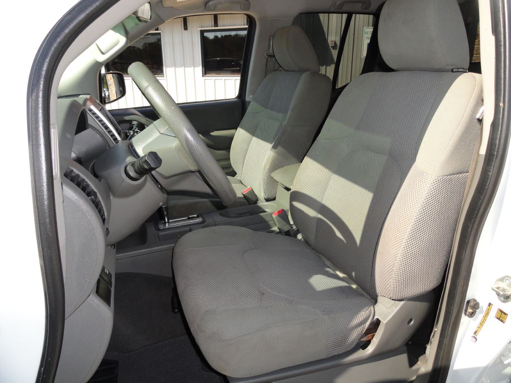 Photo 8 of this NISSAN FRONTIER