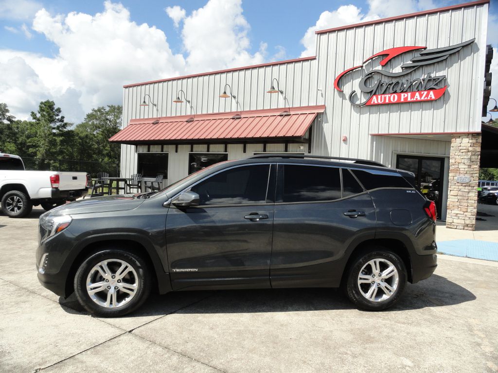 Photo 3 of this GMC TERRAIN