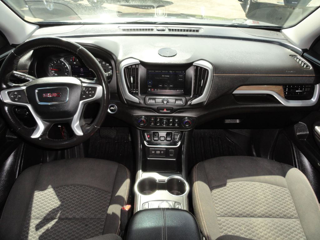 Photo 6 of this GMC TERRAIN
