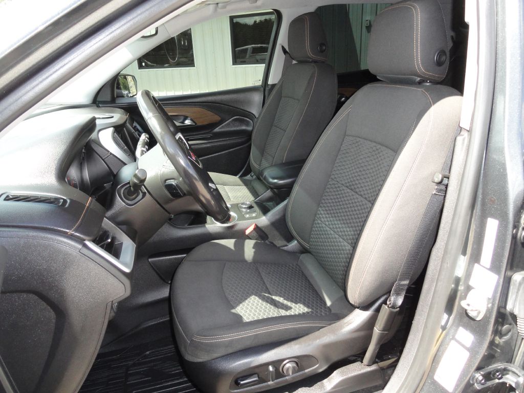 Photo 9 of this GMC TERRAIN
