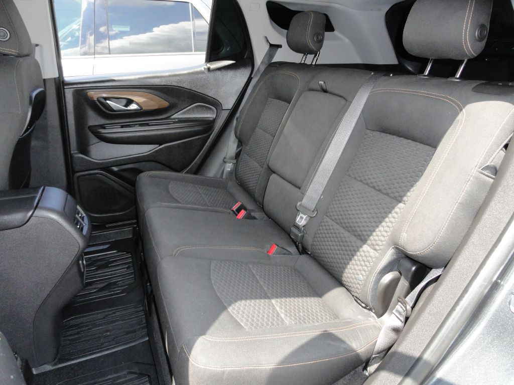 Photo 10 of this GMC TERRAIN