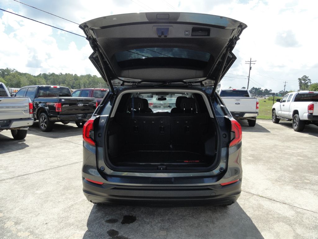 Photo 11 of this GMC TERRAIN