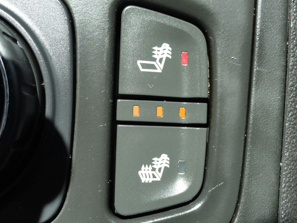 Photo 21 of this GMC TERRAIN