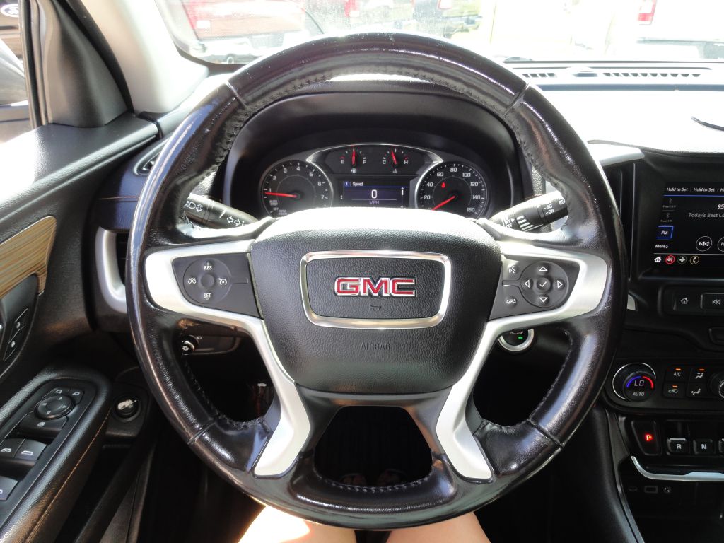 Photo 22 of this GMC TERRAIN