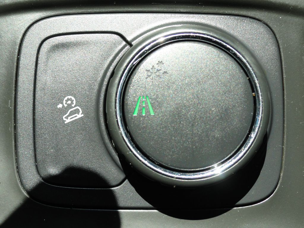 Photo 25 of this GMC TERRAIN