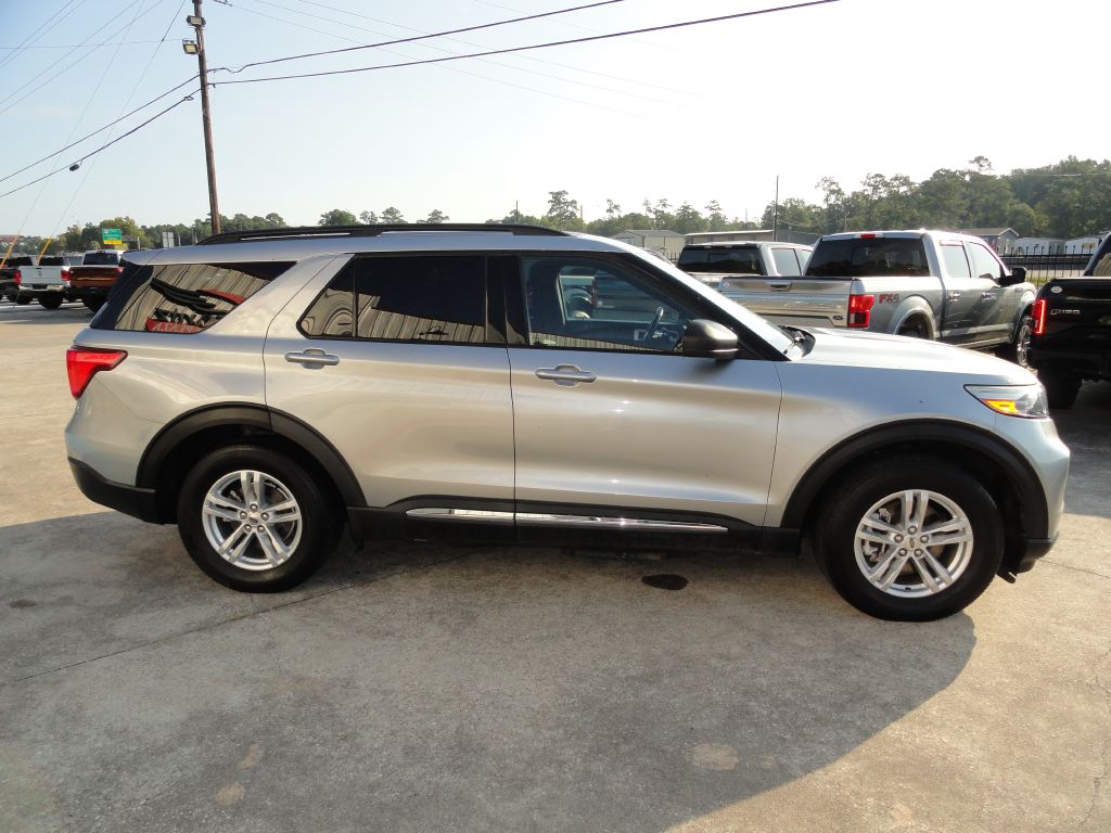 Photo 5 of this FORD EXPLORER