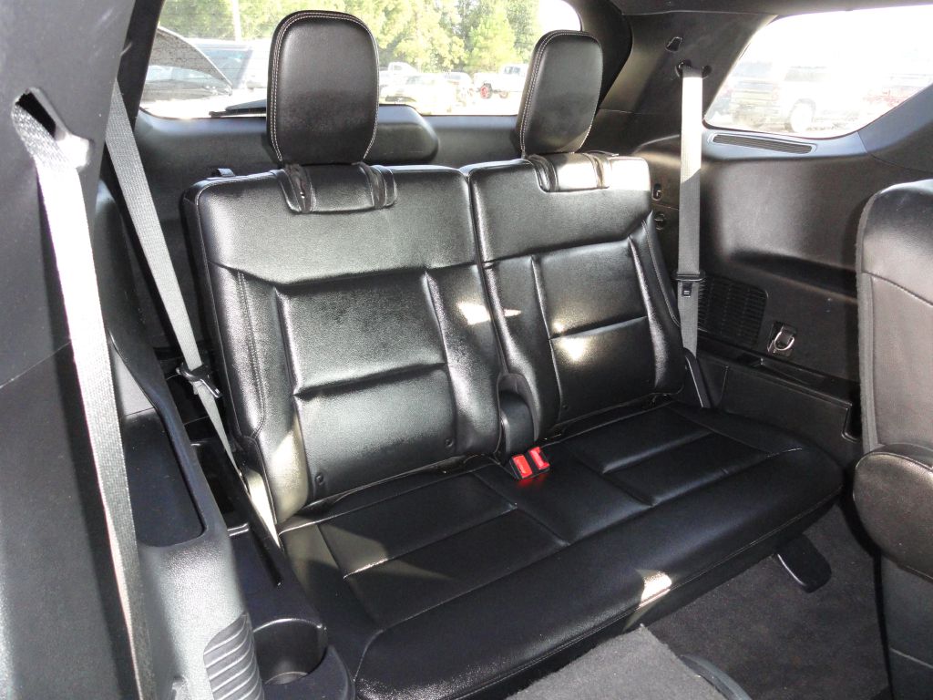 Photo 11 of this FORD EXPLORER