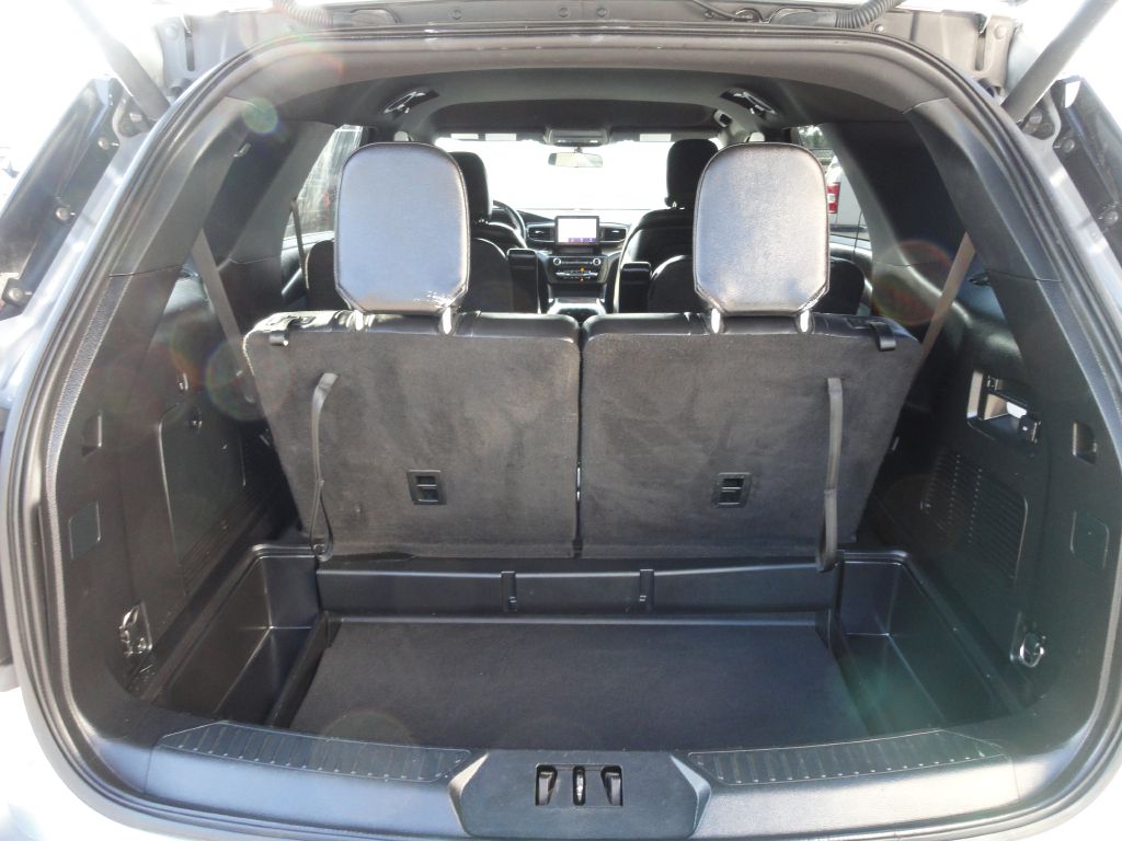 Photo 13 of this FORD EXPLORER