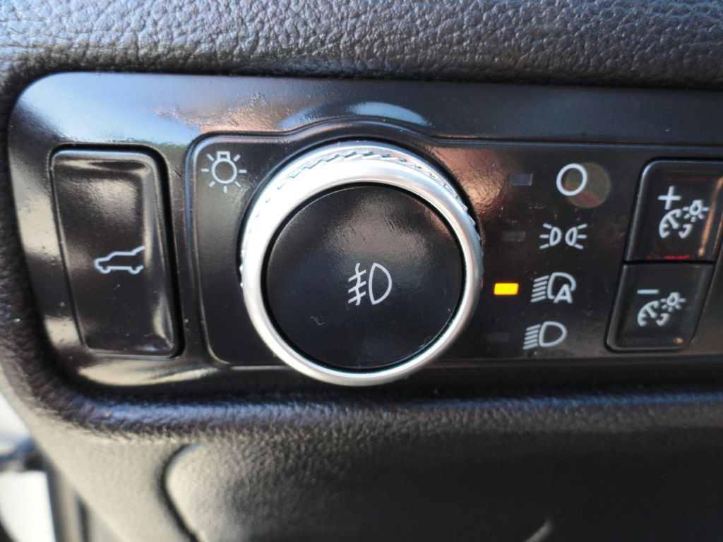 Photo 27 of this FORD EXPLORER