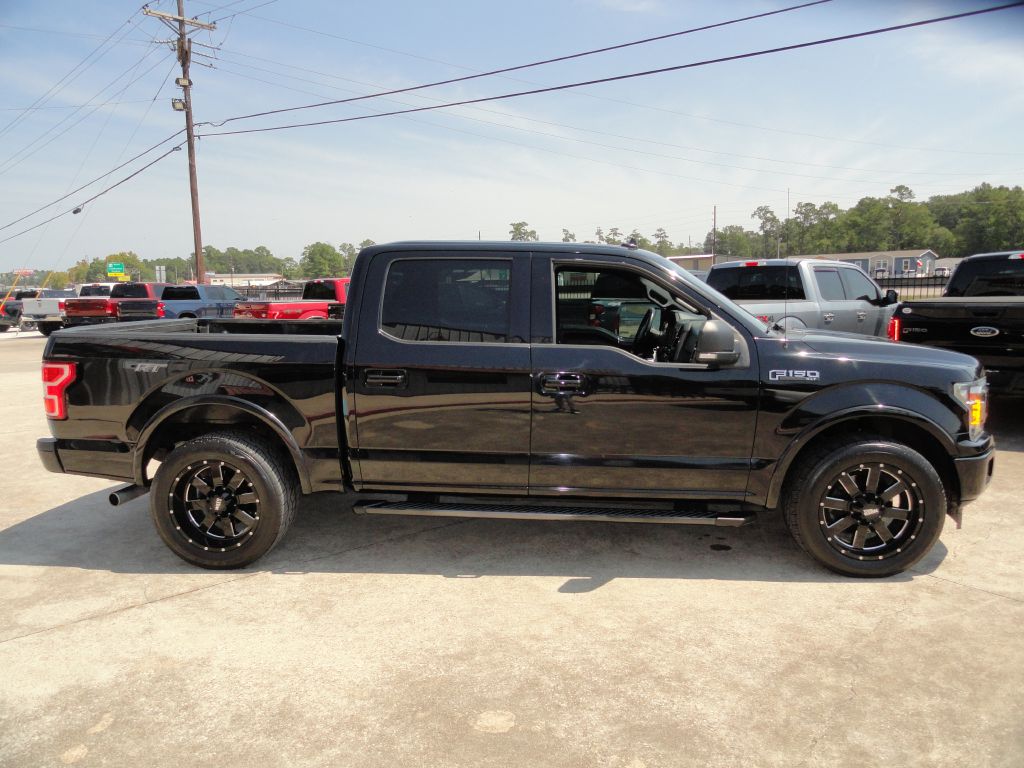 Photo 5 of this FORD F150