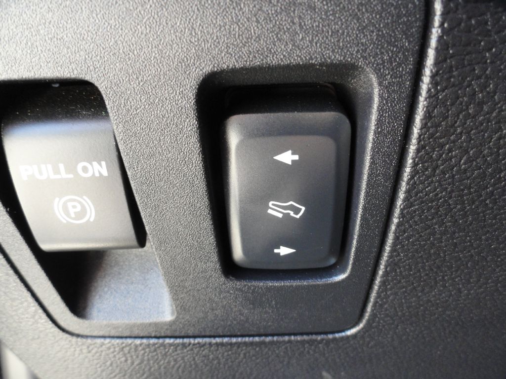 Photo 20 of this FORD F150