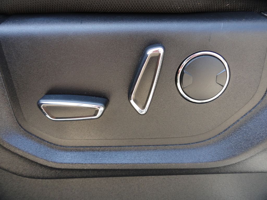 Photo 25 of this FORD F150