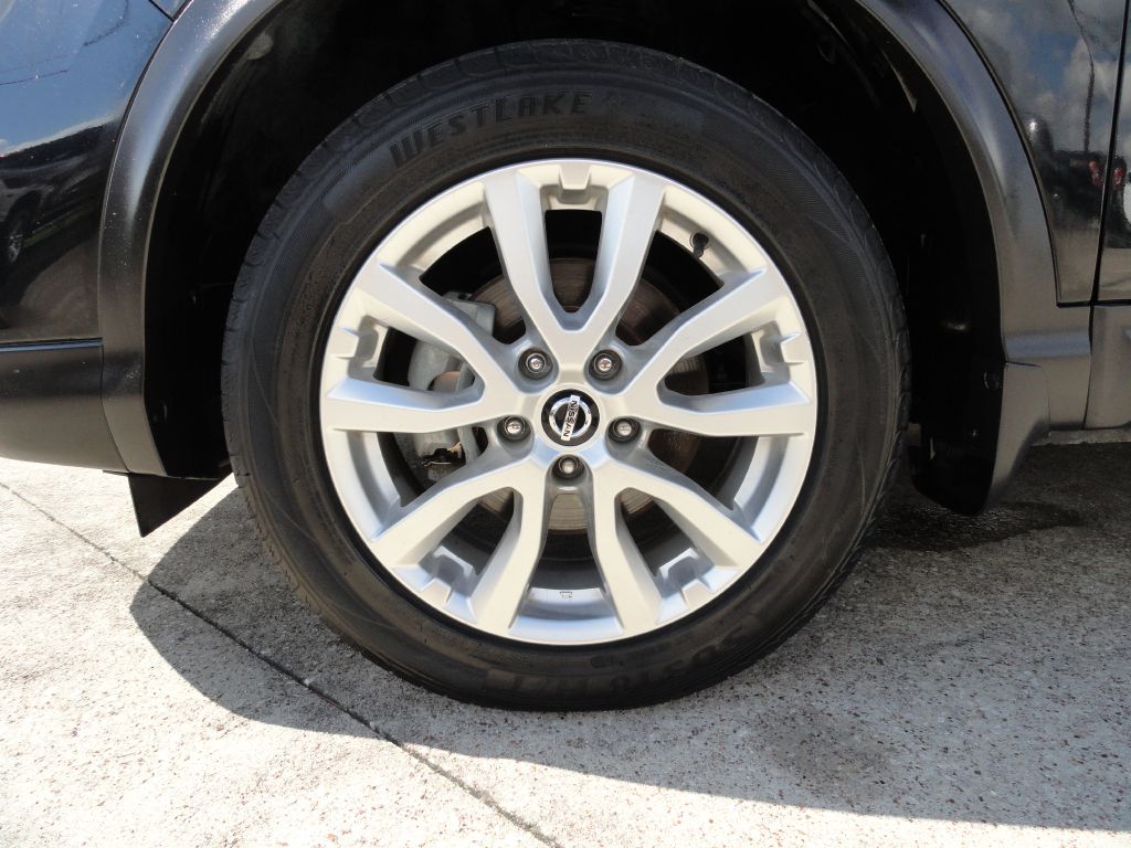 Photo 26 of this NISSAN ROGUE SPORT