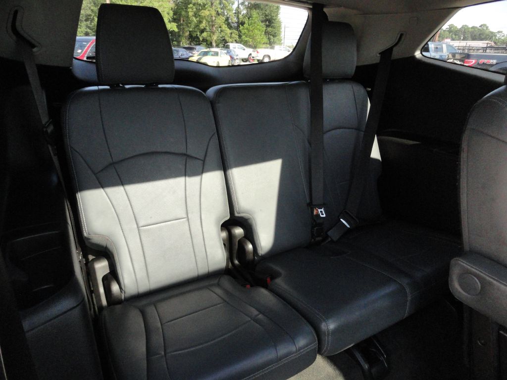 Photo 10 of this BUICK ENCLAVE