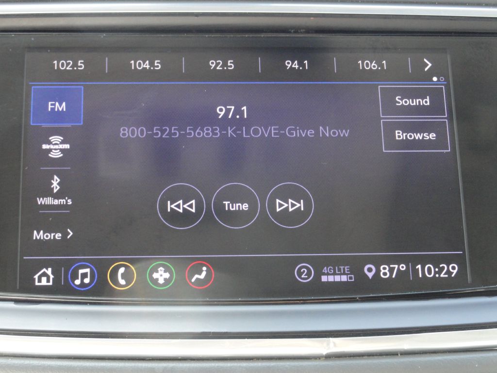 Photo 24 of this BUICK ENCLAVE