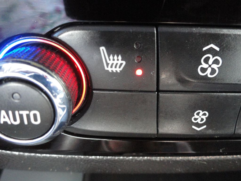 Photo 27 of this BUICK ENCLAVE