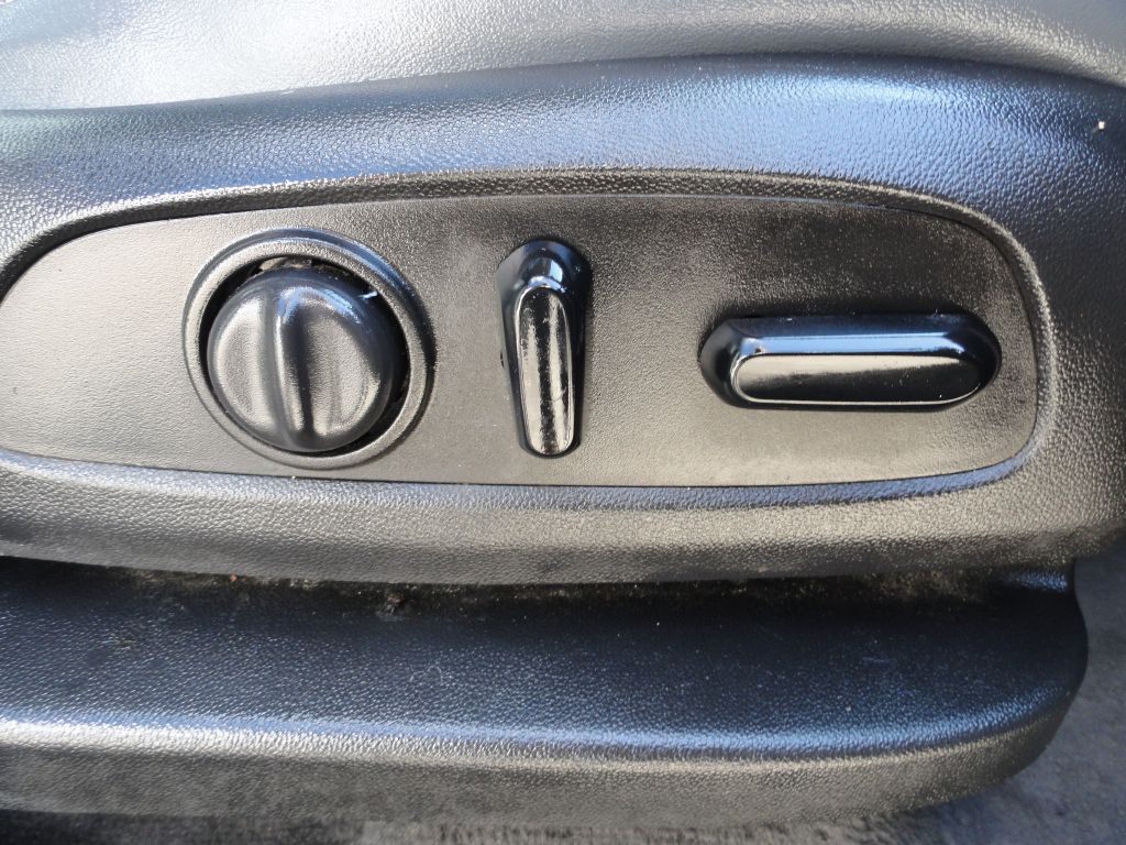 Photo 30 of this BUICK ENCLAVE