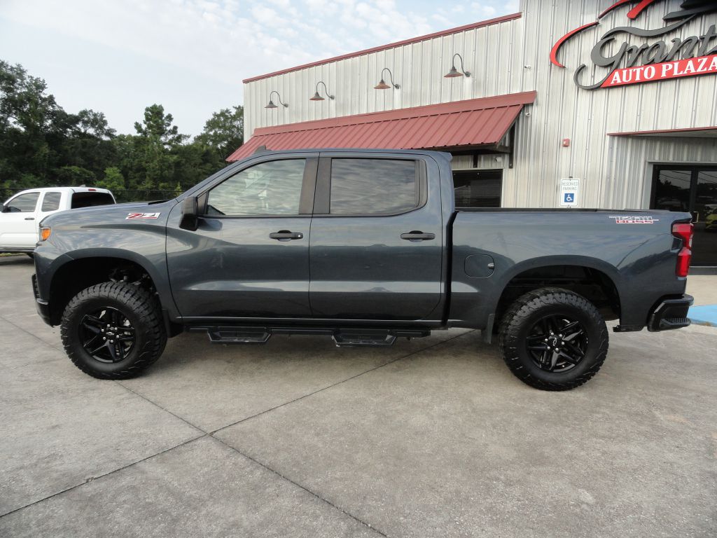 Photo 3 of this CHEVROLET SILVERADO LTD 1