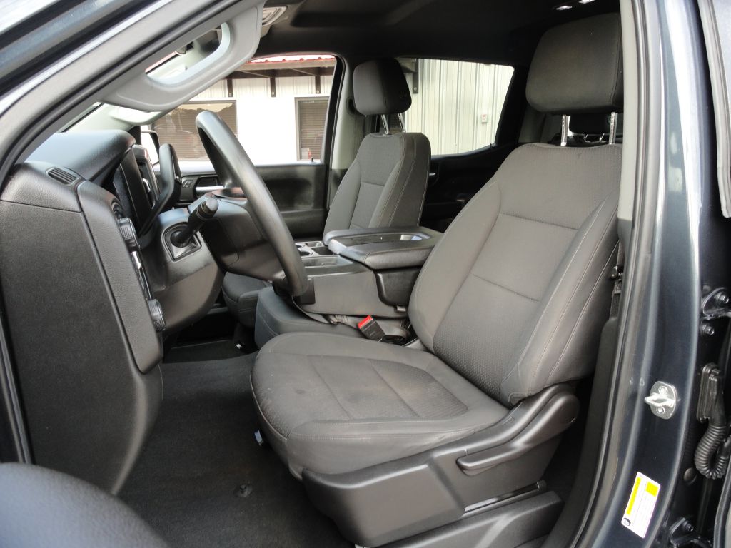 Photo 9 of this CHEVROLET SILVERADO LTD 1